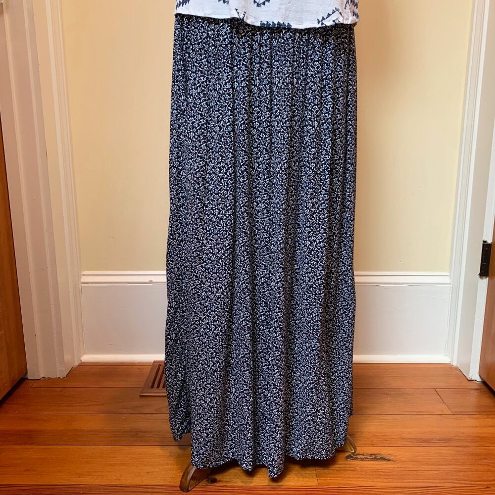 Faherty Smocked Waist Maxi Skirt Blues and White Size S